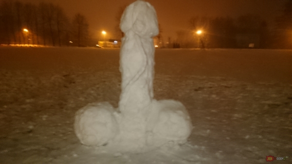 Śniegowy potwór
