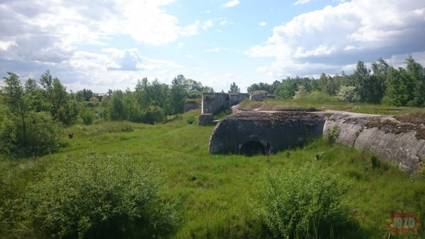 Są bunkry i jest zajeb*ście. Weekendowa wycieczka - Fort VII Łobaczew. Pozostałości fortyfikacji twierdzy brzeskiej.