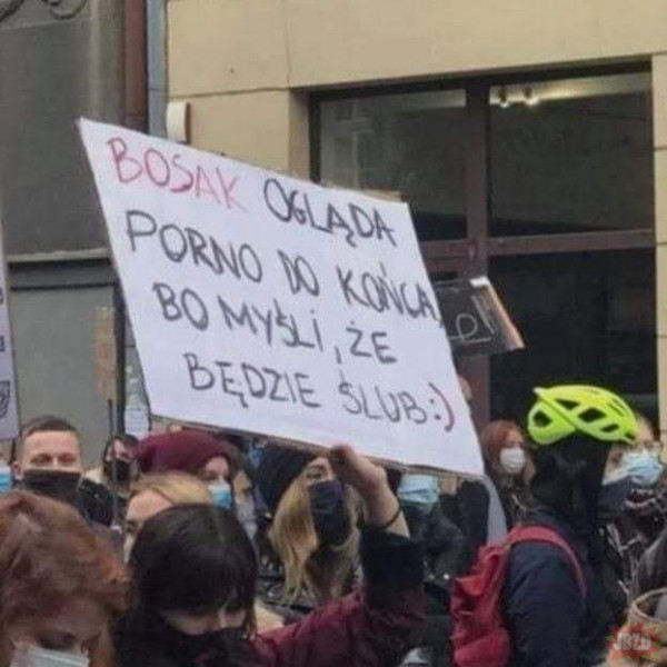 Bosak vs protesty