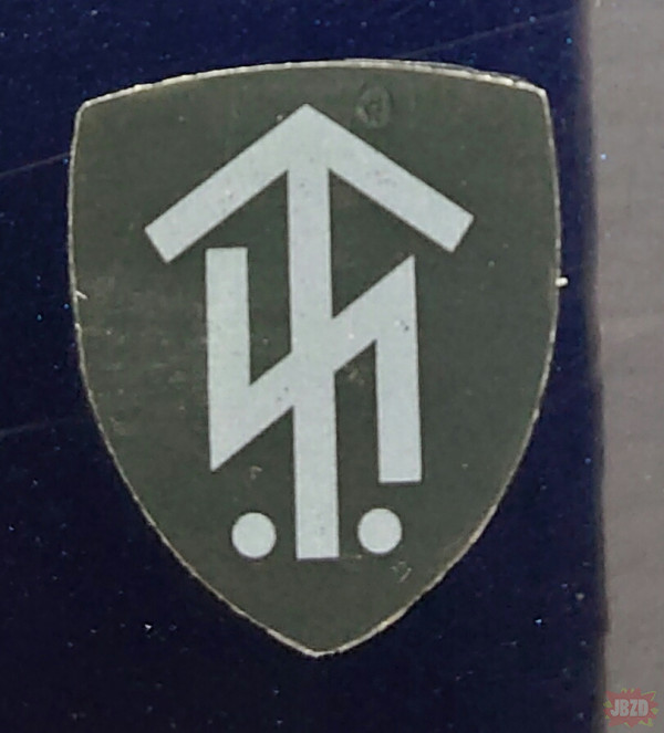 ktoś poznaje ten znak runiczny? w podstawie ma jakby znak 2 Dywizji Pancernej SS.