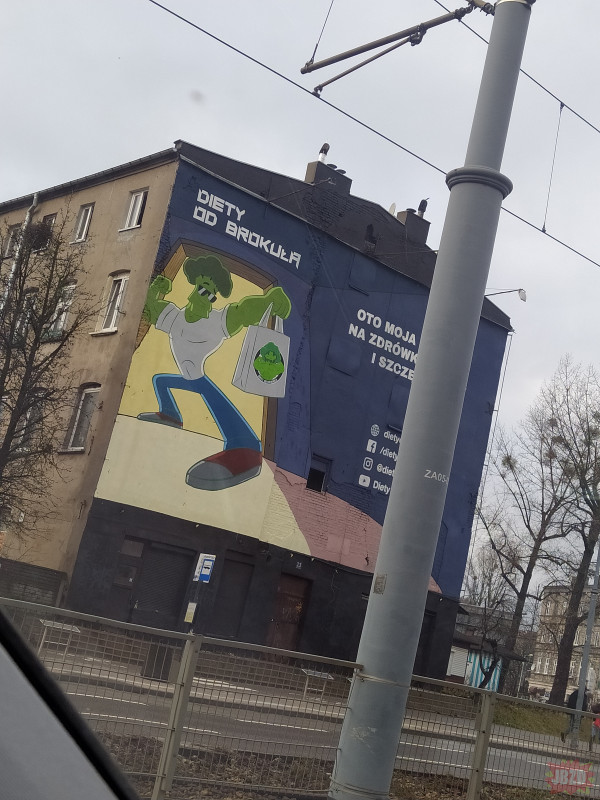 W Łodzi grasuje Mocarny Brokuł!