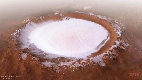 2000 kilometrów sześciennych zamarzniętej wody w kraterze na Marsie