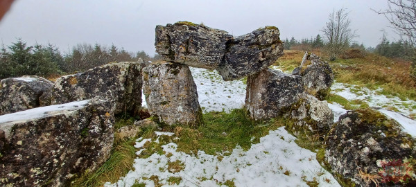 Giants grave. Magheraghanrush. Irlandia
