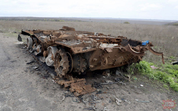 Rosjanie podają ile płacą za zniszczony samolot, a ile za czołg.