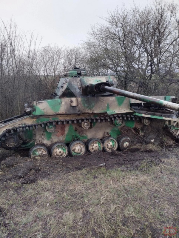 Panzer IV Ausf. G, 1x destroyed
