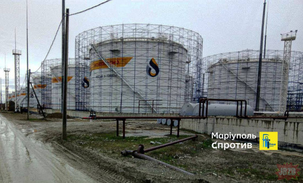 Ruscy zaczęli montować klatki antydronowe "cope cage" w rafineriach i magazynach ropy xd